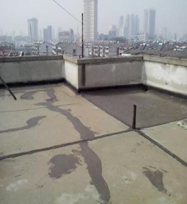 纳雍漏水维修 楼顶漏水是什么原因，楼顶漏水维修方法是什么?